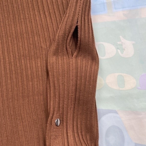 No Boundaries Juniors' Size M Sweater Skirt Set, 2-Piece Short Sleeve Never Worn - Picture 9 of 11